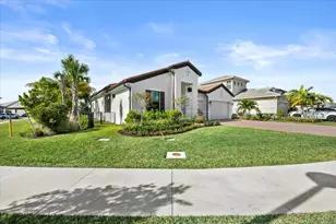 13621 Le Christine Dr, Palm Beach Gardens, FL 33412 - Photo 2