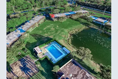 130 Lake Constance Drive, West Palm Beach, FL 33411 - Photo 40