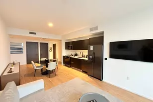 398 NE 5th St, Miami, FL 33132 - Photo 10