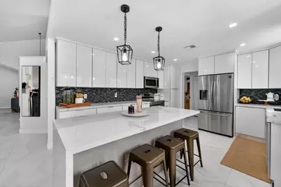 200 Trails End, West Palm Beach, FL 33413 - Photo 6