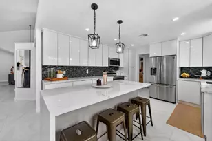 200 Trails End, West Palm Beach, FL 33413 - Photo 6