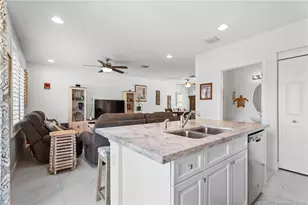 2810 NW Treviso Cir, Port Saint Lucie, FL 34986 - Photo 10