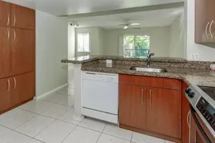 4151 N Haverhill Rd, West Palm Beach, FL 33417 - Photo 6