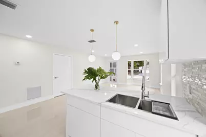 5664 Boynton Crescent, Boynton Beach, FL 33437 - Photo 6