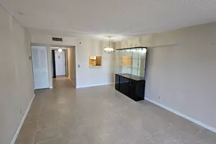 4640 Lucerne Lakes Blvd W, Lake Worth, FL 33467 - Photo 6
