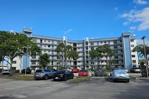 4640 Lucerne Lakes Blvd W, Lake Worth, FL 33467 - Photo 1