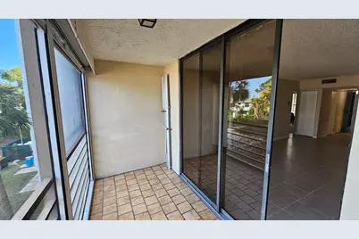 4640 Lucerne Lakes Boulevard W #303, Lake Worth, FL 33467 - Photo 8