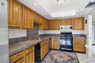 5390 Woodland Lakes Dr, Palm Beach Gardens, FL 33418 - Photo 10