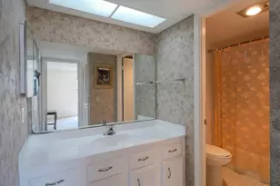 5390 Woodland Lakes Dr, Palm Beach Gardens, FL 33418 - Photo 14