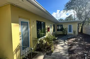 214 S Palmway, Lake Worth Beach, FL 33460 - Photo 2