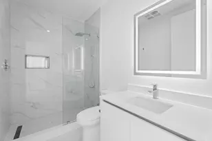 220 Lake Shore Dr, Lake Park, FL 33403 - Photo 20