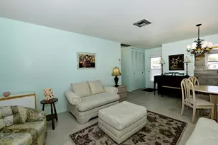 2789 Ashley Dr W, West Palm Beach, FL 33415 - Photo 4