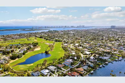 856 Country Club Drive, North Palm Beach, FL 33408 - Photo 4