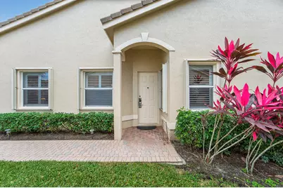 8137 Carnoustie Place, Port Saint Lucie, FL 34986 - Photo 4