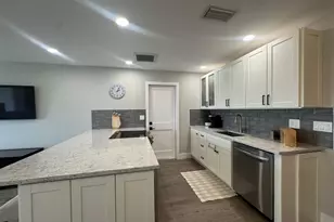 108 SW 9th St, Boynton Beach, FL 33426 - Photo 10