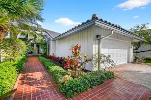 35 Glens Dr E, Boynton Beach, FL 33436 - Photo 4
