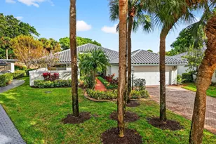 35 Glens Dr E, Boynton Beach, FL 33436 - Photo 1