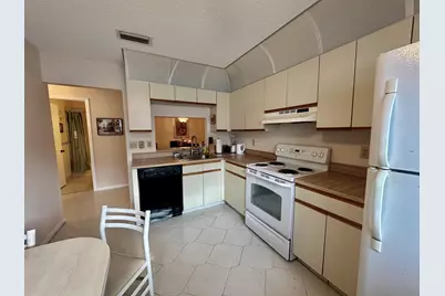 15235 Lakes Of Delray Boulevard #308, Delray Beach, FL 33484 - Photo 4