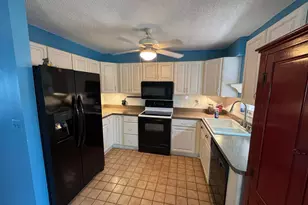 582 SE Karrigan Terrace, Port Saint Lucie, FL 34983 - Photo 4