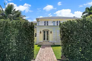 210 Emerald Ln, Palm Beach, FL 33480 - Photo 2