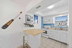 2735 Dudley Dr E, West Palm Beach, FL 33415 - Photo 6