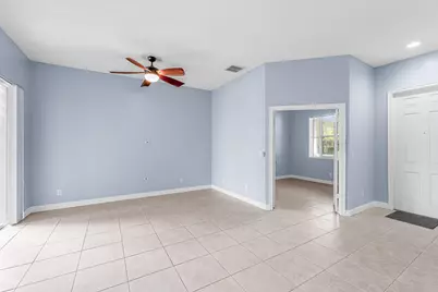 615 NE Canoe Park Circle, Port Saint Lucie, FL 34983 - Photo 4