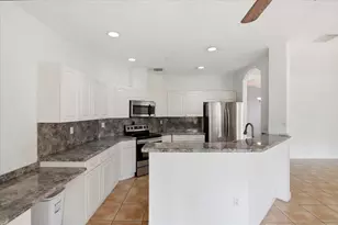 15062 SW 11th St, Miami, FL 33194 - Photo 16