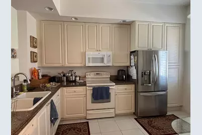 24 Harbour Isle Drive W #305, Fort Pierce, FL 34949 - Photo 2