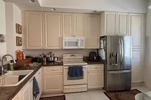 24 Harbour Isle Dr W, Fort Pierce, FL 34949 - Photo 2