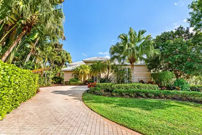 1118 Crystal Drive, Palm Beach Gardens, FL 33418 - Photo 2