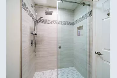 19218 Glenmoor Drive, West Palm Beach, FL 33409 - Photo 18