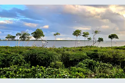 22 Harbour Isle Drive W #105, Fort Pierce, FL 34949 - Photo 12