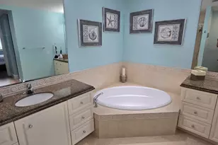 22 Harbour Isle Dr W, Fort Pierce, FL 34949 - Photo 18