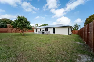 1382 N Mangonia Dr, West Palm Beach, FL 33401 - Photo 6