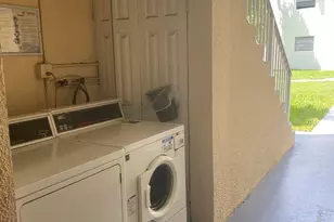 409 Executive Center Dr, West Palm Beach, FL 33401 - Photo 22