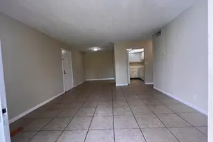 409 Executive Center Dr, West Palm Beach, FL 33401 - Photo 32