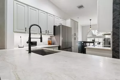 13504 Fountain View Boulevard, Wellington, FL 33414 - Photo 8