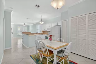 523 NW San Remo Cir, Port Saint Lucie, FL 34986 - Photo 4