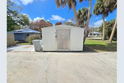 1955 10th Place, Vero Beach, FL 32960 - Photo 4