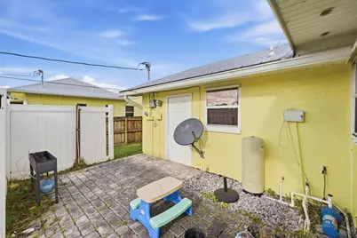 798 SW Carmelite Street, Port Saint Lucie, FL 34983 - Photo 18