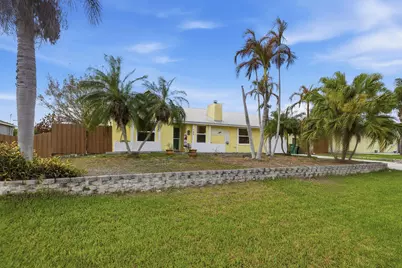 798 SW Carmelite Street, Port Saint Lucie, FL 34983 - Photo 2