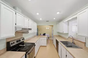 798 SW Carmelite St, Port Saint Lucie, FL 34983 - Photo 36