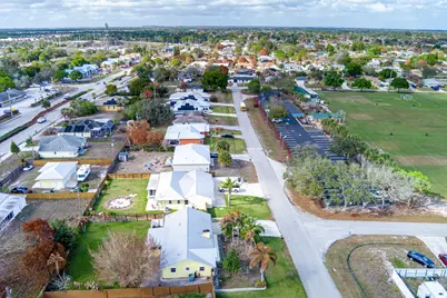 798 SW Carmelite Street, Port Saint Lucie, FL 34983 - Photo 12