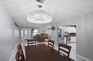 1301 SW 75th Ave, North Lauderdale, FL 33068 - Photo 6