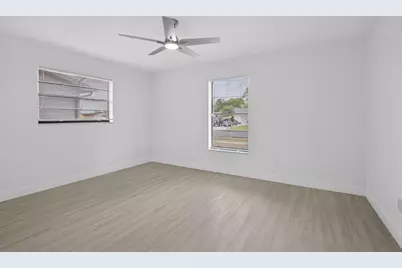 129 Bilbao Street, Royal Palm Beach, FL 33411 - Photo 18