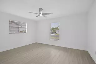 129 Bilbao St, Royal Palm Beach, FL 33411 - Photo 18