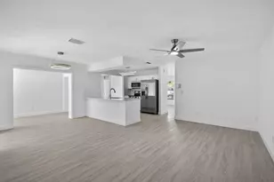 129 Bilbao St, Royal Palm Beach, FL 33411 - Photo 16