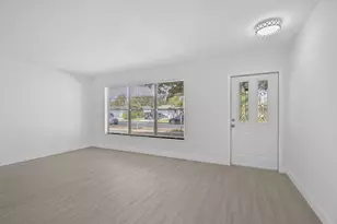 129 Bilbao St, Royal Palm Beach, FL 33411 - Photo 10