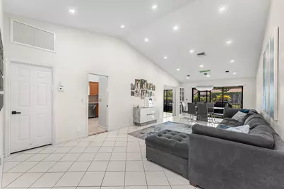 7587 Solimar Circle, Boca Raton, FL 33433 - Photo 10