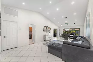 7587 Solimar Cir, Boca Raton, FL 33433 - Photo 10